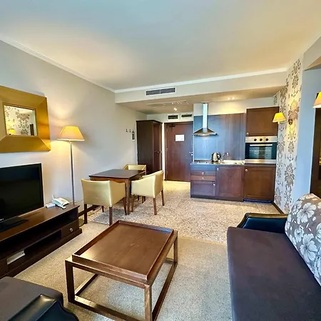 شقة Modern In Royal