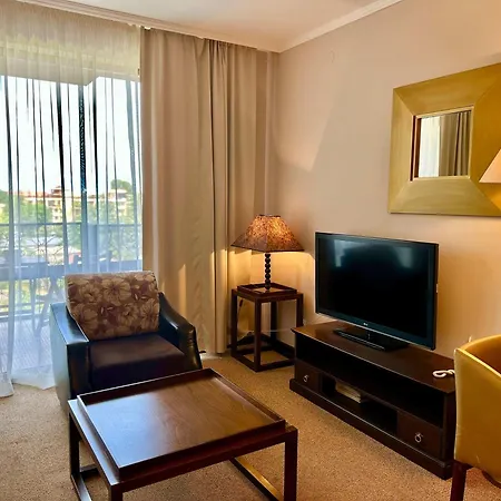 Modern In Royal