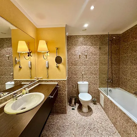 Modern In Royal